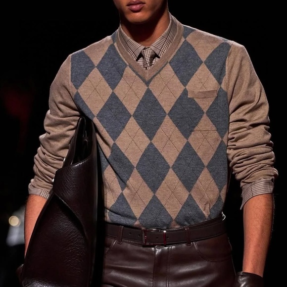 CLUB MONACO Argyle Sweater - Picture 5 of 9